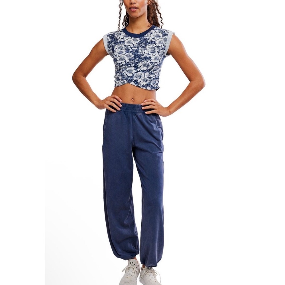 NWT RARE FREE PEOPLE | FP Movement Printed‎ Crossover Set  L